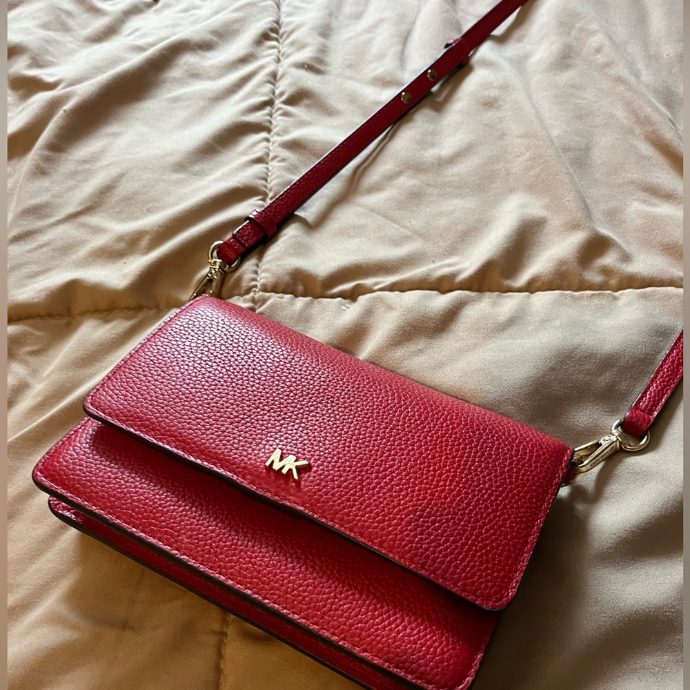 Red Micheal Kors cross body mini purse